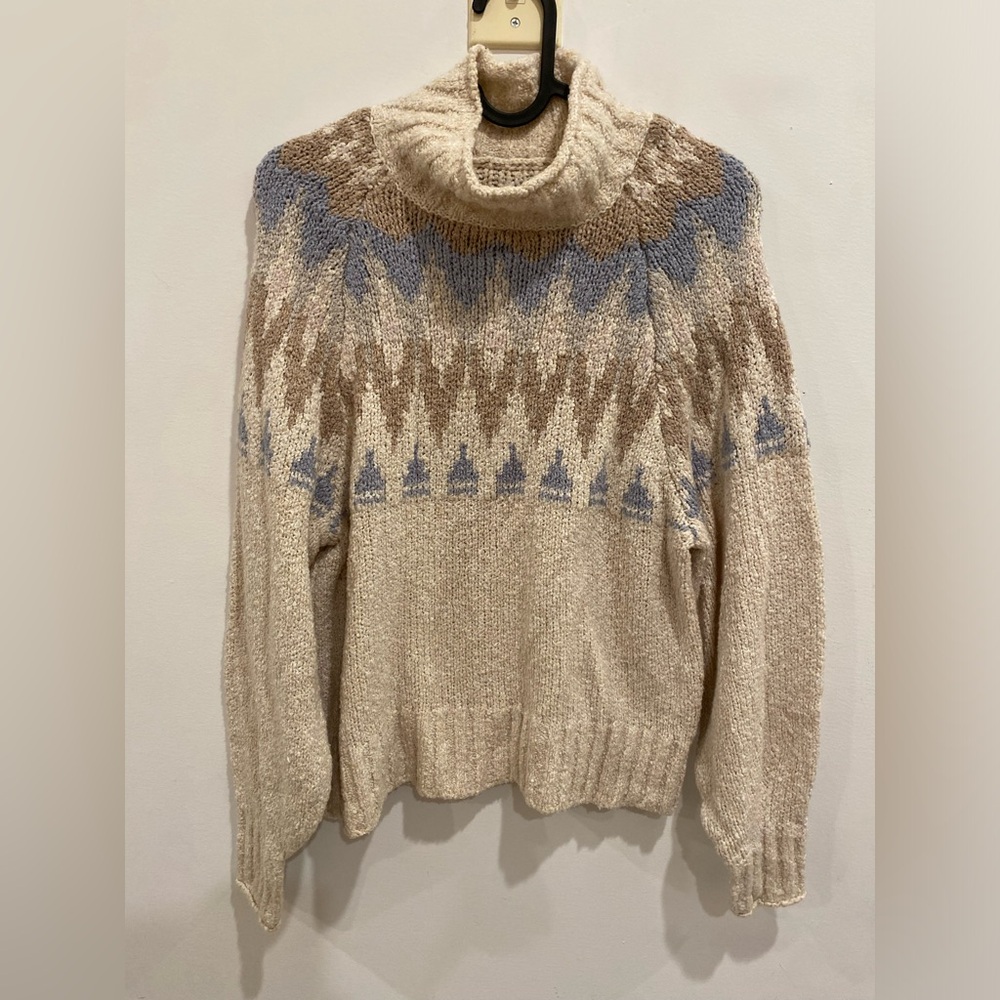 American Eagle Outfitters Turtleneck Cozy Knit Sweater Size Small